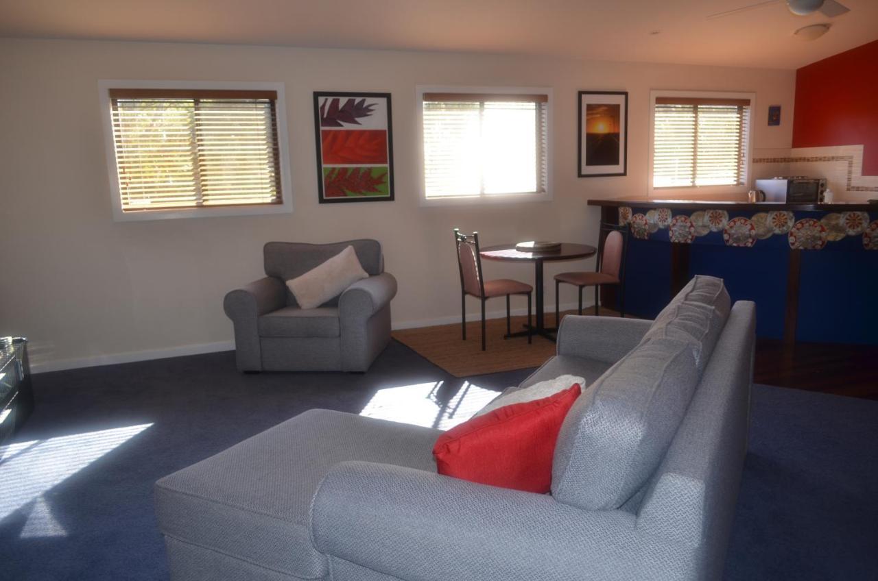 Отель The Lamb Shack Aldinga Beach Экстерьер фото
